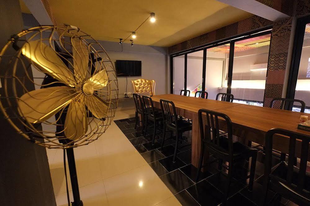 Everyday Bangkok Hostel Kültér fotó